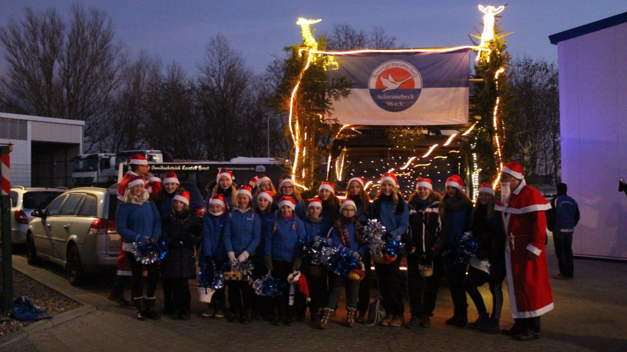 weihnachtsparade zepernick 2016 5 1280 720 80 c